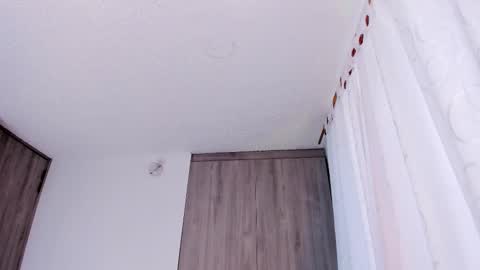 Snapshot of lyanna_cb chatting on 6, 10, 2025 Lyanna online show from 6, 10, 2025