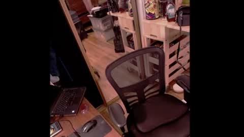 lycralover20 online show from 14, 6, 2026