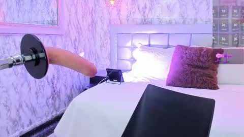 Lyen Rae  online show from 30, 5, 2026