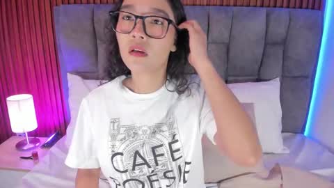 Lyhana Lee online show from 25, 10, 2025