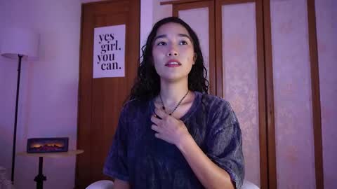 Lyhana Lee online show from 20, 11, 2025