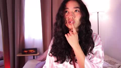 Lyhana Lee online show from 21, 12, 2025