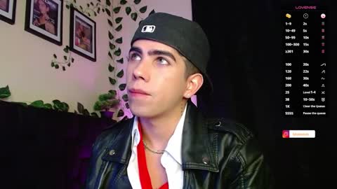 Lyle Bennett Freelance Model online show from 14, 2, 2025