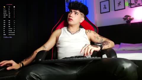 Lyle Bennett Freelance Model online show from 6, 4, 2026