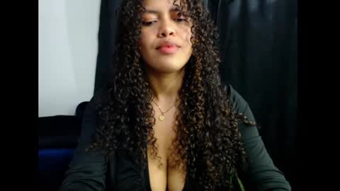 lylii_evans online show from 4, 3, 2025