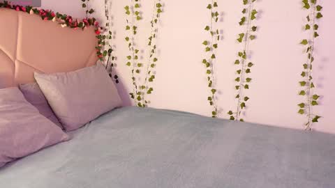 Lyly   online show from 10, 11, 2025