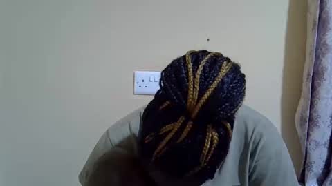 lyn_anna online show from 7, 11, 2025