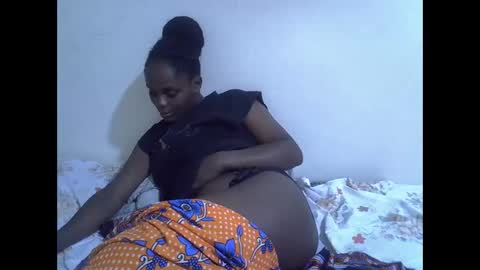 lyn_anna online show from 25, 4, 2026