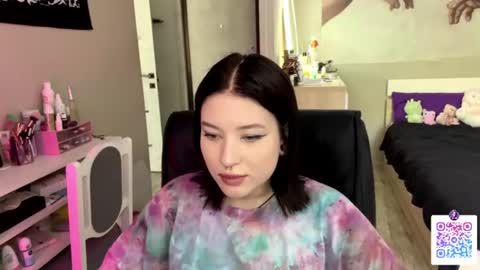 Snapshot of lyna25 chatting on 25, 7, 2026 Alisha online show from 25, 7, 2026