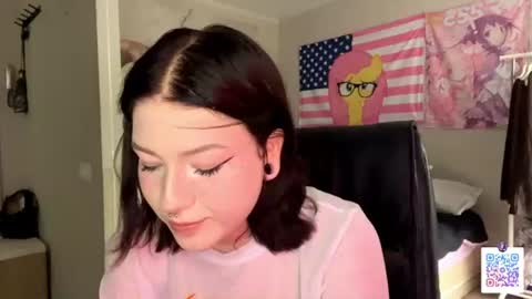 Snapshot of lyna25 chatting on 28, 7, 2026 Alisha online show from 28, 7, 2026