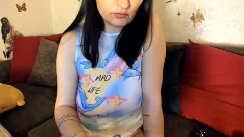 Snapshot of lynna_honey chatting on 7, 4, 2026 Lynna online show from 7, 4, 2026