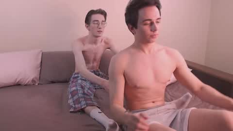 Snapshot of lyonfilm chatting on 14, 12, 2024 KennyEliot online show from 14, 12, 2024