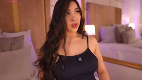 Snapshot of lyrabellini chatting on 26, 5, 2026 online show from 26, 5, 2026