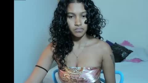 lyrafrost5 online show from 15, 2, 2026