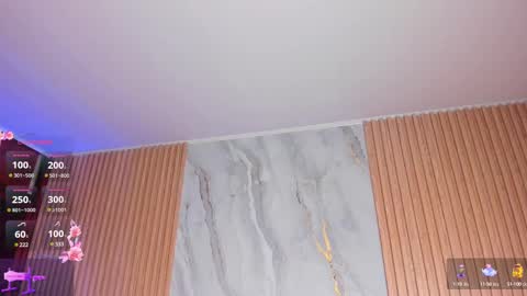    VIVIANA    online show from 1, 3, 2025