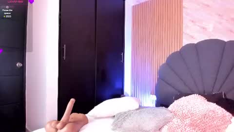    VIVIANA    online show from 10, 7, 2026