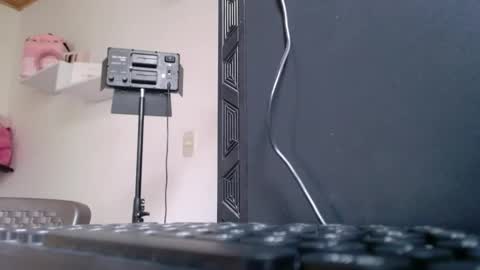 mila online show from 27, 4, 2026