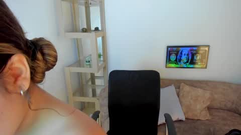 Mila online show from 22, 2, 2025