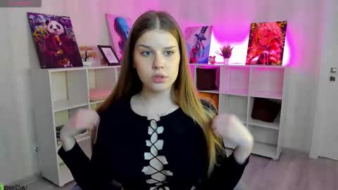 Snapshot of m1ss_wendy chatting on 18, 2, 2026 Amber online show from 18, 2, 2026