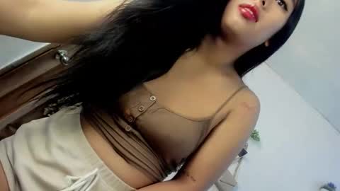 Janelovesu online show from 10, 6, 2026