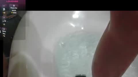 Snapshot of m54whrdn2 chatting on 2, 3, 2025 m54whrdn online show from 2, 3, 2025