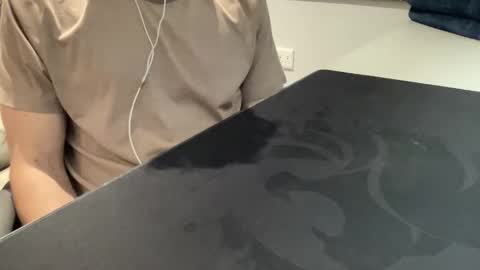 m_pete online show from 13, 10, 2025