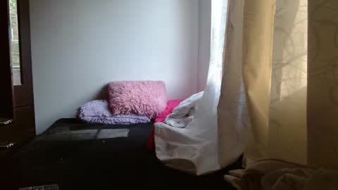 maaddy_thompson online show from 10, 2, 2026