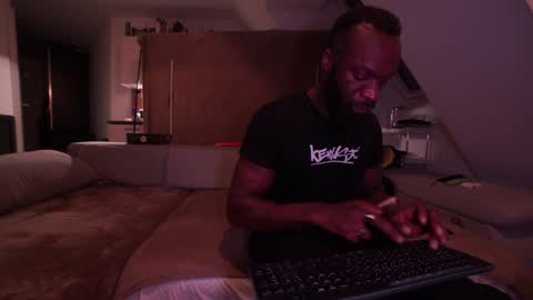 Snapshot of mac_troy chatting on 4, 1, 2025 Mac Troy online show from 4, 1, 2025