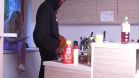 Snapshot of mac_troy chatting on 7, 10, 2025 Mac Troy online show from 7, 10, 2025