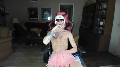Snapshot of machinecumkelly69 chatting on 8, 2, 2026 machinecumkelly69 online show from 8, 2, 2026