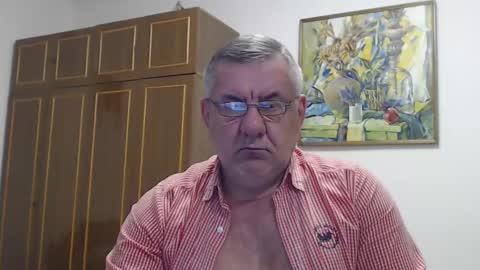 Macho online show from 2, 2, 2025