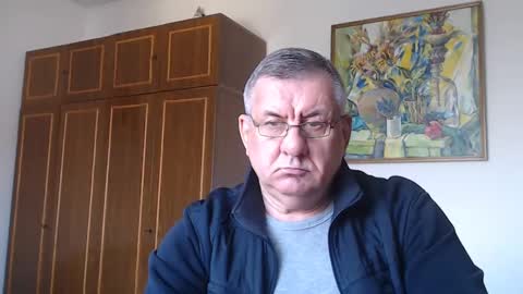 Macho online show from 4, 3, 2025