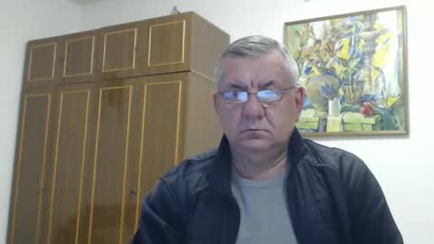 Macho online show from 5, 3, 2025