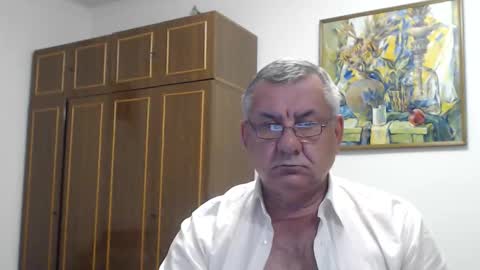 Macho online show from 9, 6, 2026
