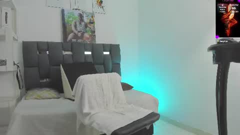 MACKBIG DICK im a damn dominant I like ATMs INSTAGRAM Edwinaragonc online show from 22, 7, 2026