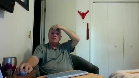 mackdocc001 online show from 22, 4, 2026