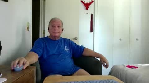 mackdocc001 online show from 24, 4, 2026