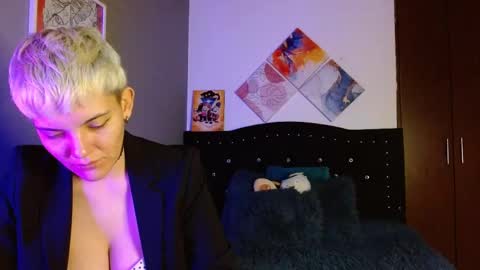 Noah Askew online show from 10, 9, 2025