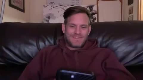 Snapshot of mackincaliallday chatting on 4, 12, 2025 MackinCaliAllDay online show from 4, 12, 2025