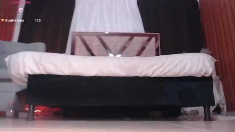 Agathaa white online show from 25, 4, 2026