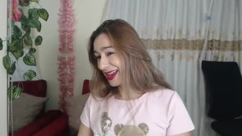 Snapshot of madam_dali chatting on 17, 2, 2025 Dalila online show from 17, 2, 2025