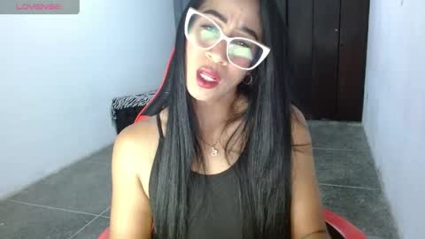 Snapshot of madam_klauss chatting on 31, 5, 2026 EMILY online show from 31, 5, 2026