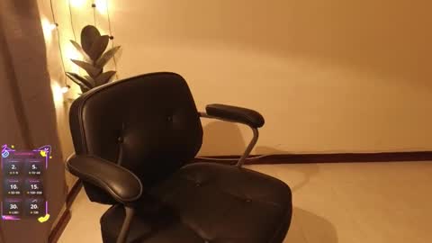 Madame La online show from 14, 12, 2025