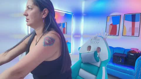 Madame Scarllet  online show from 8, 6, 2026