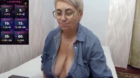 Snapshot of madammargaret chatting on 30, 9, 2025 Margaret online show from 30, 9, 2025