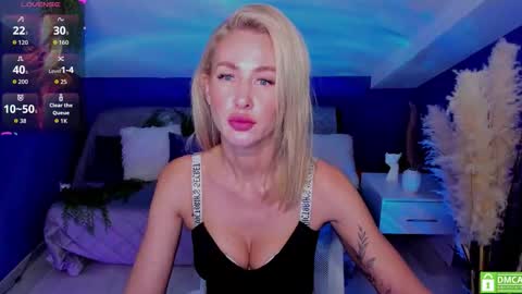 Snapshot of madammilly chatting on 10, 11, 2025 Evelyn online show from 10, 11, 2025