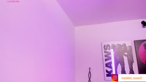 Maddierosee online show from 12, 3, 2026