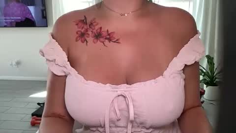 maddieurs online show from 15, 4, 2026