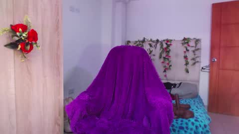 maddiie and clyde online show from 9, 10, 2025