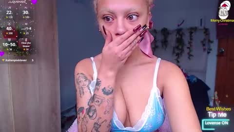 maddiie and clyde online show from 16, 12, 2025